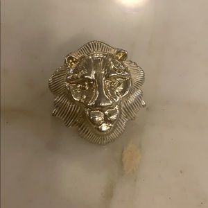 Lion head ring